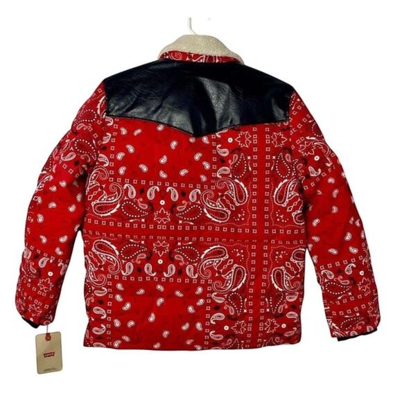 Levi’s Men’s Red Bandana Print Sherpa Collar Jacket XL, Western Puffer Style NWT - Picture 4 of 5